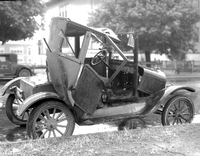 Accident N. 80th and Woodland Park Avenue, 1931