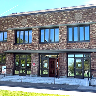 Hiawatha Community Center