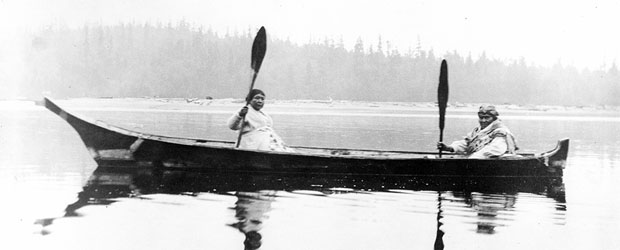 Jenny Davis and Annie Rodgers in front of Indianola in the Rodger’s family canoe. 