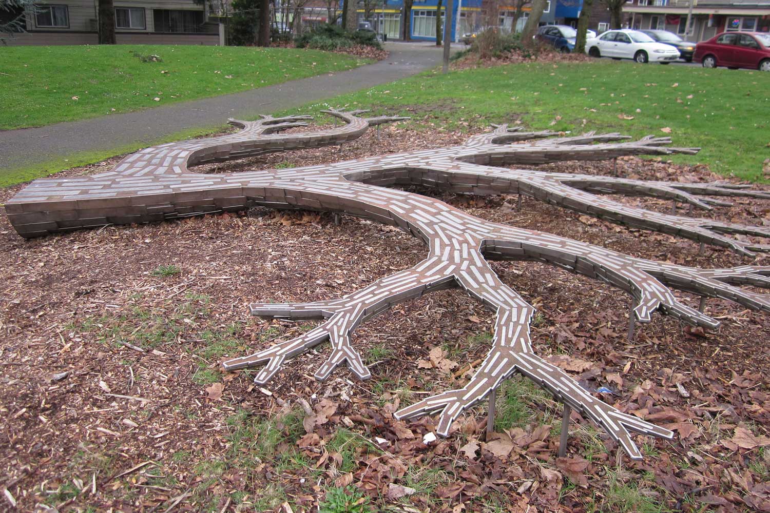 Pratt Park tree sculpture